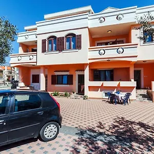 Brane - Free Parking Appartement Zadar